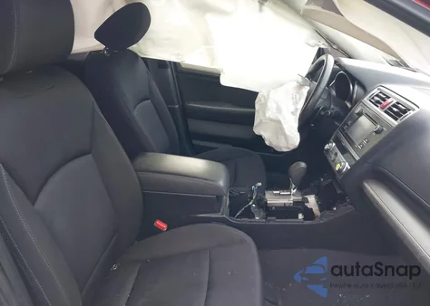 2015 Subaru Legacy 2.5I z USA, uszkodzony, nr VIN 4S3BNAA61F3066261